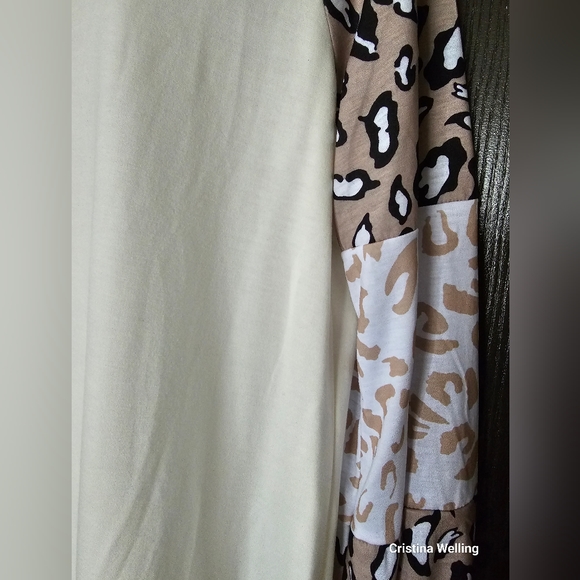 Leopard print Top off white and tan taupe 1 Large left Brand new boutique - Picture 11 of 11